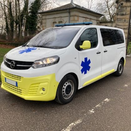 Ambulance OPEL Vivaro L2h1 ( idem Peugeot Expert)  L2h1 -150cv -Boite Automatique-Type A1